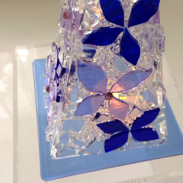 【オーダー制作】LEDキャンドルのミニランプ（ブルーフラワー） 2枚目の画像