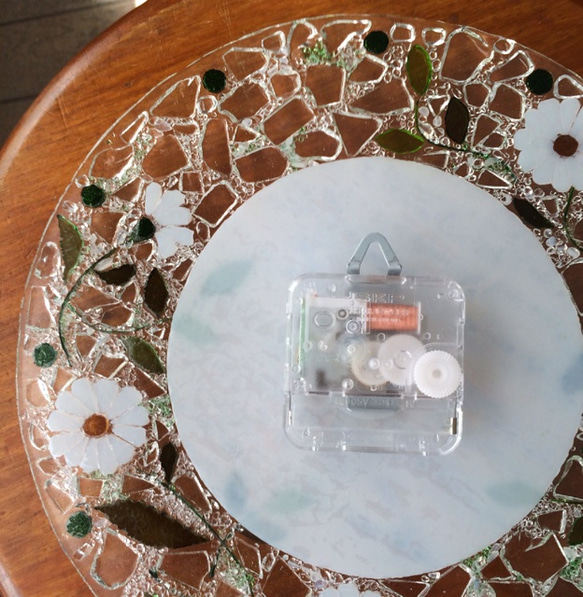 Creema1番人気❣️【即納】壁掛け時計（マーガレット・ホワイト）電波時計変更可　ガラス 5枚目の画像