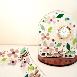 現品限りラスト1点 ステンドグラス リボンがかわいい トイプードルの