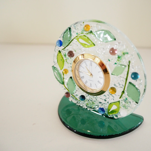 ちょこんと可愛い♪【即納】ミニ置き時計（リーフ）ガラスの時計
