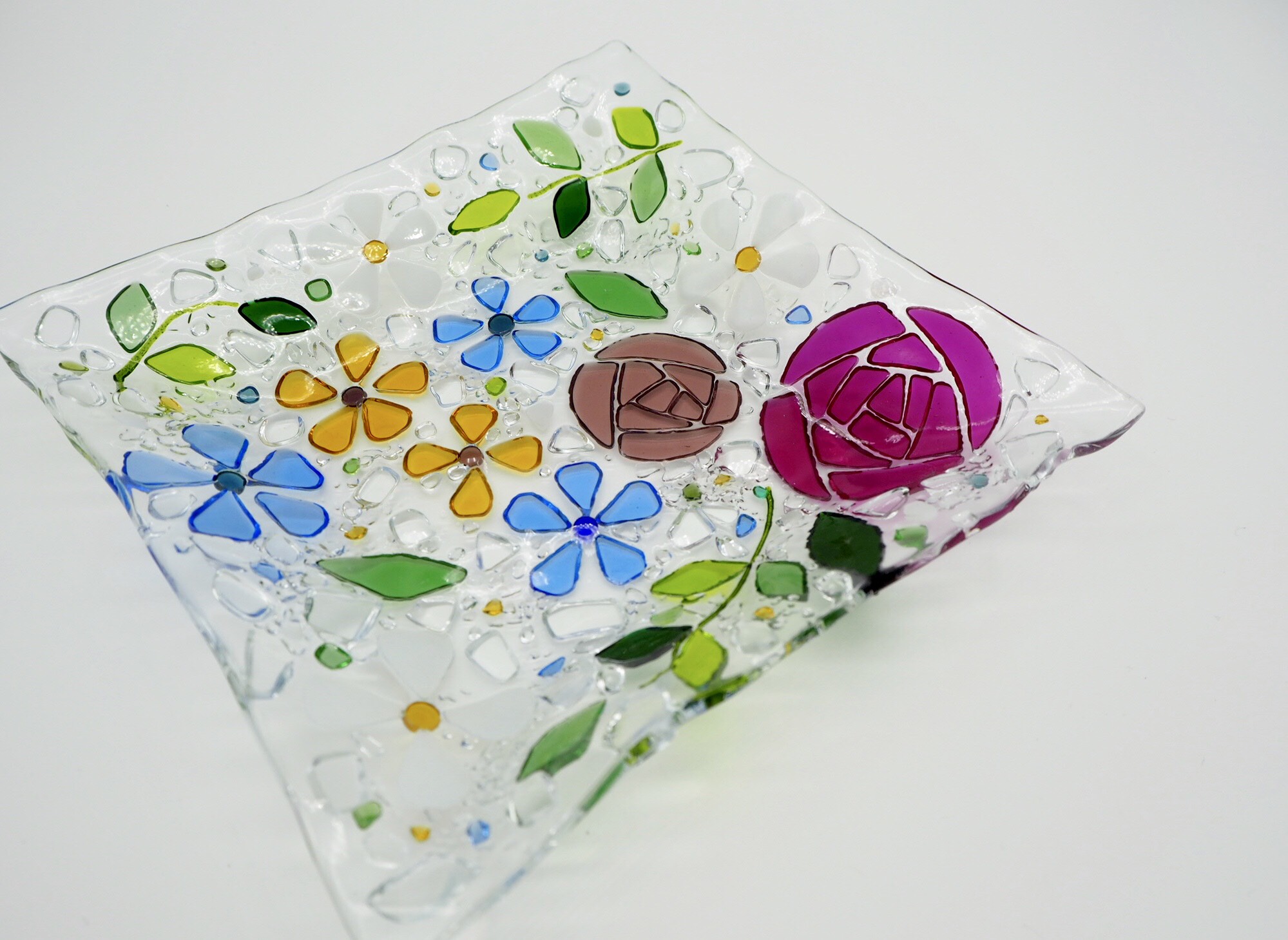 Creema限定【即納】バレリーナローズのお皿（L）