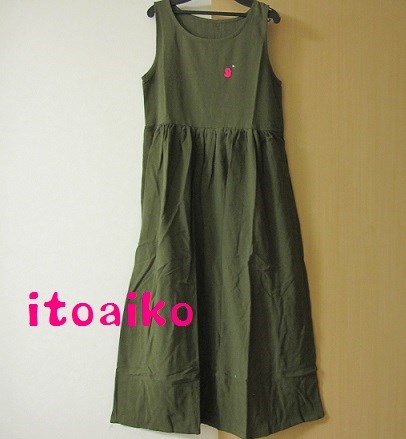 キュートな鳥とお星さま１粒☆☆サラッとノースリーブワンピース♪（カーキ）