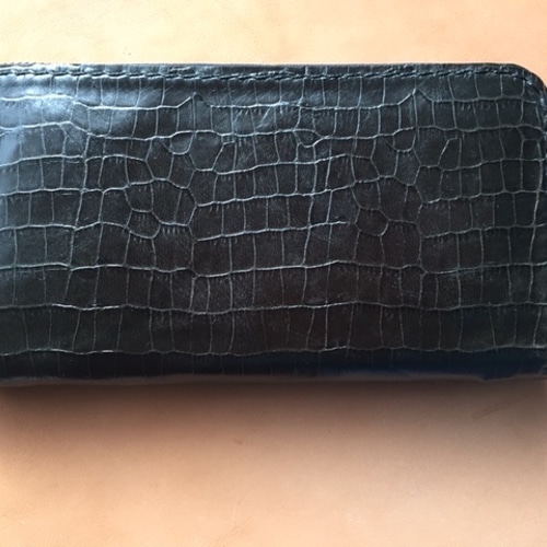 クロコ型押し ダークグリーンのラウンドファスナーウォレット 長財布  