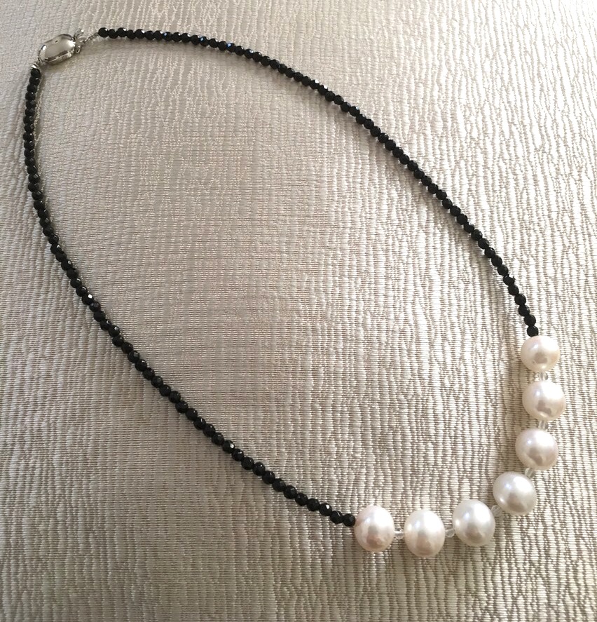 淡水パールとオニキスのネックレス