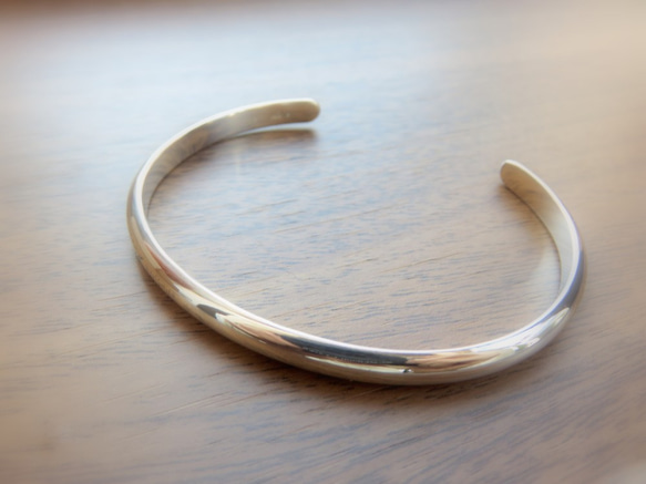 バングル　シンプルなシルバーバングル　ユニセックスデザイン　Silver925 Simple Bangle　 5枚目の画像