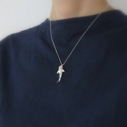 ジンベエザメシルバーネックレス　大人可愛いリアルなジンベエザメ　Whale shark necklace 9枚目の画像