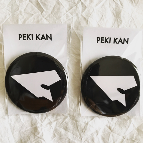 PEKI缶バッジ 2個セット 1枚目の画像