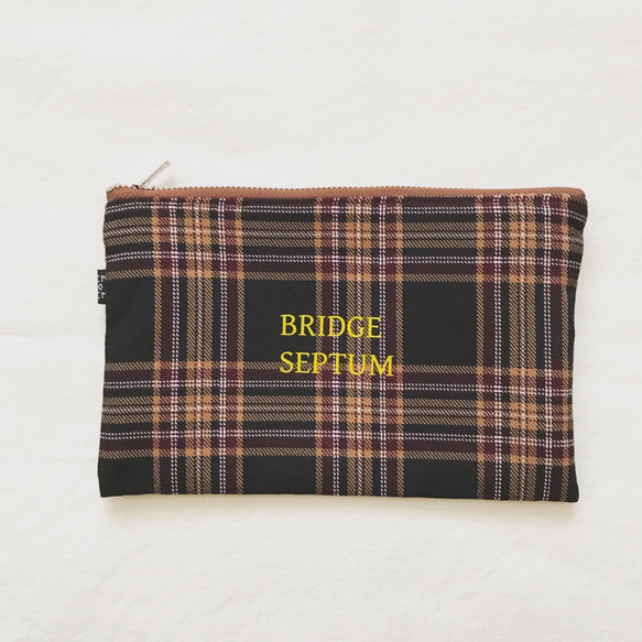 ！12/27まで10%off! BRIDGE SEPTUM  T/R タータンポーチ ブラウン 1枚目の画像