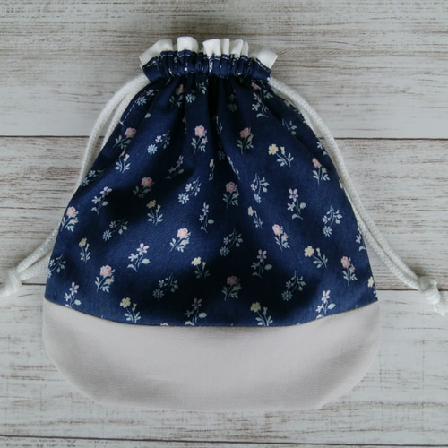 ハンドメイド 花柄 あったかくっ 巾着袋 紺色