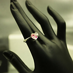 Bijou Heart Glass Ring S Red Color 第4張的照片