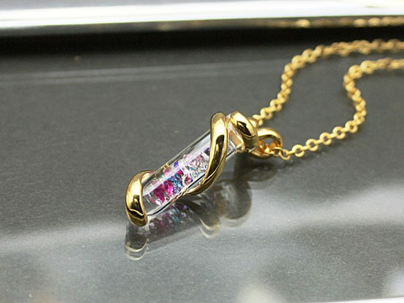 Bijou Glass Gold Twister Pendant 紫紅・冰藍色 第1張的照片