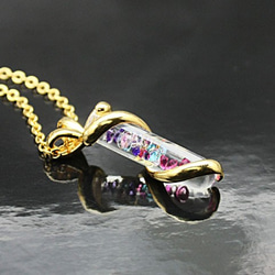 Bijou Glass Gold Twister Pendant 紫紅・冰藍色 第4張的照片