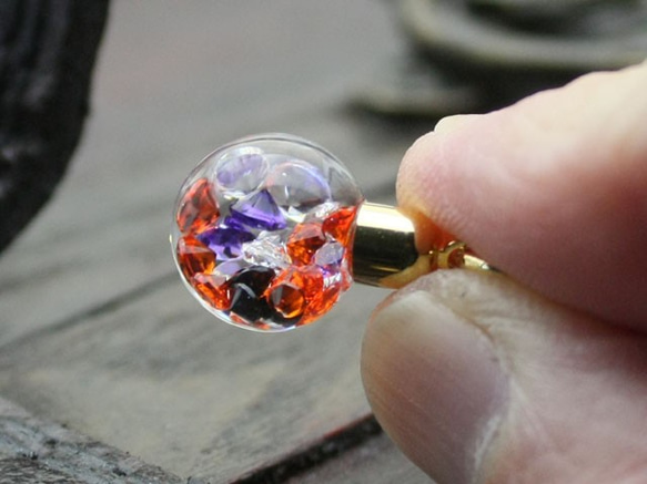 Bijou Glass Ball Pendant 萬聖節色彩 第4張的照片