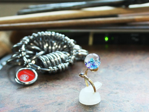 K18YG新作Bijou glass Ball Ring 5枚目の画像