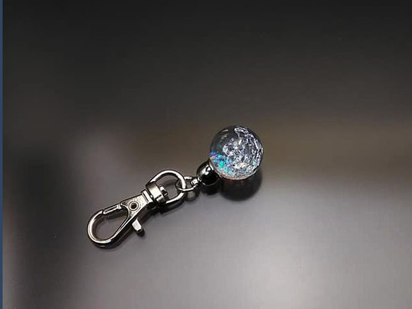 Bijou glass ball L ブラヘッド　キーチェーン　クリアストーン・オパールパウダー 4枚目の画像