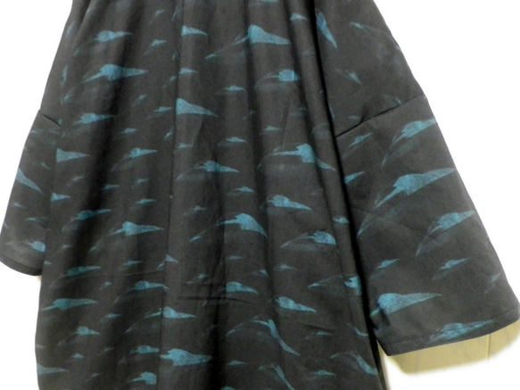 UFO☆円盤柄☆ブラック【コットン】ワンピース☆七分袖 4枚目の画像