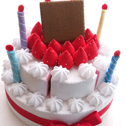 【特集掲載】フェルトの二段ケーキ    二段ホールケーキ     フェルトままごと  お誕生日ケーキ  ハーフバースデー 5枚目の画像