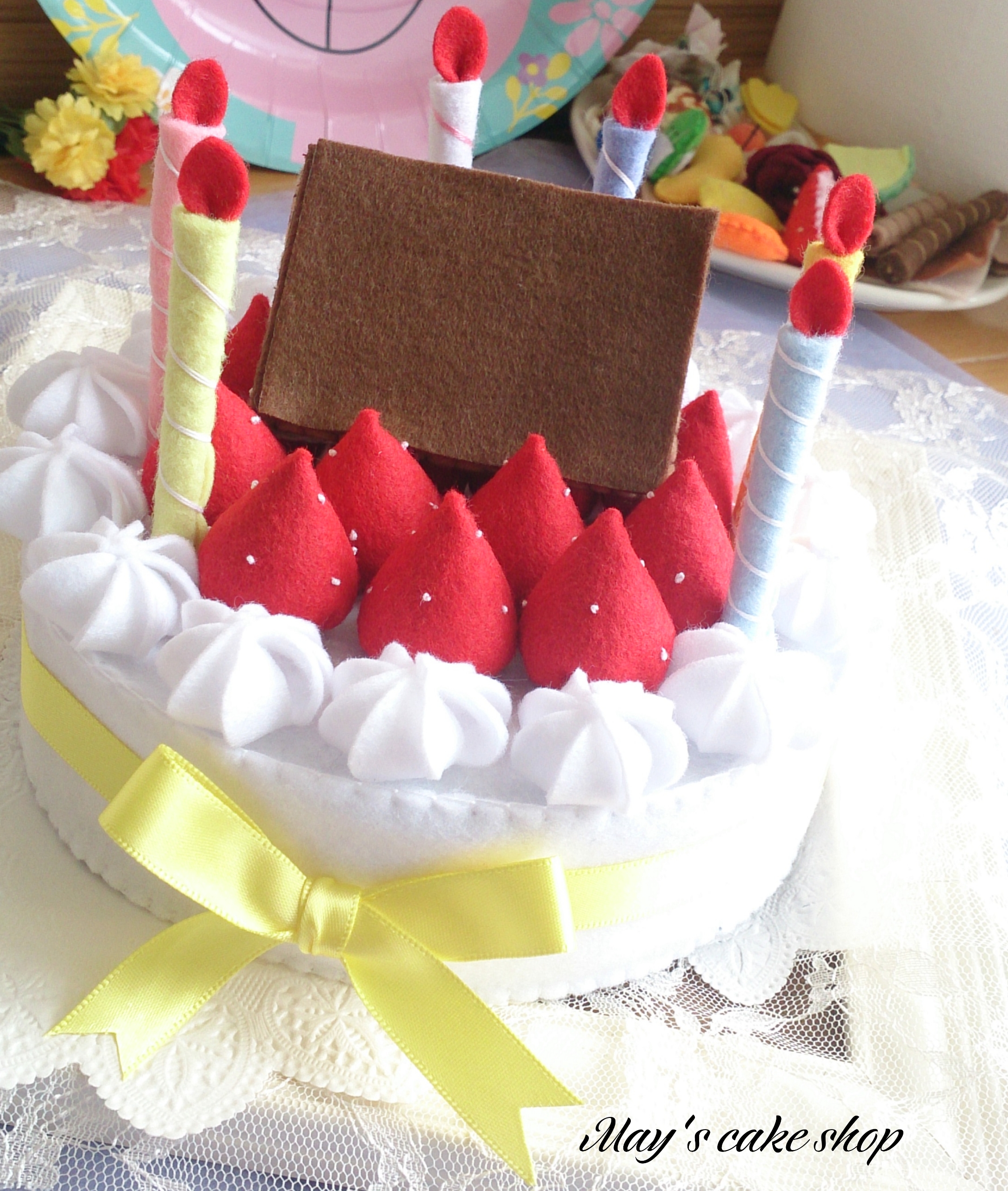 フェルトケーキ フェルトホールケーキ フェルトケーキ 苺盛りだくさんホールケーキ