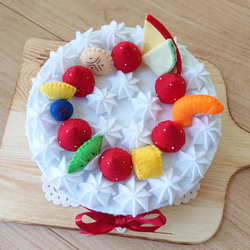 バースデーケーキ  フェルトケーキ  シンプルホールケーキ 3枚目の画像