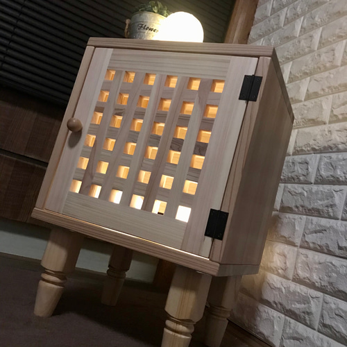 癒》天然国産杉・格子扉・間接照明・サイドテーブル・茶室・和室などに