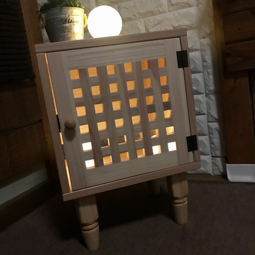 癒》天然国産杉・格子扉・間接照明・サイドテーブル・茶室・和室などに