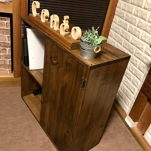 選べる色味&取手・A4サイズ収納可能・本収納・片開き扉付き・収納棚