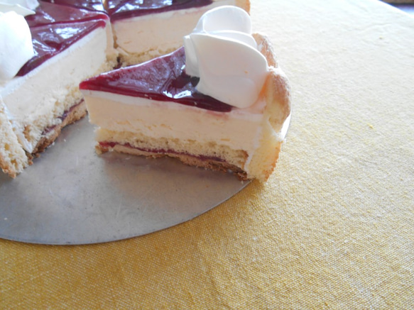 フランボワーズ　レアチーズケーキ(5号サイズ）誕生日にも 6枚目の画像