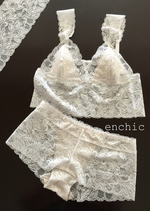 SAMPLE SALE!60 %オフ　Mサイズ限定 ◆relax bra & shorts set #100 1枚目の画像