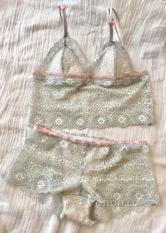 SAMPLE SALE!60 %オフ　Mサイズ限定 ◆relax bra & shorts set #199 1枚目の画像