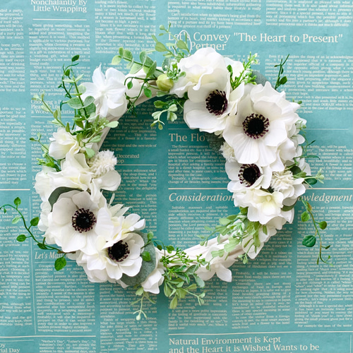 アネモネリース、ナチュラル、シャビーな壁飾り、白、緑 23㎝ リース  