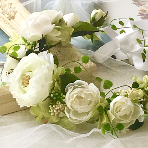 花かんむり　ラナンキュラスのリース、、ハンドメイド　新品 花かんむりラナンキュラスのリース、、ハンドメイド新品