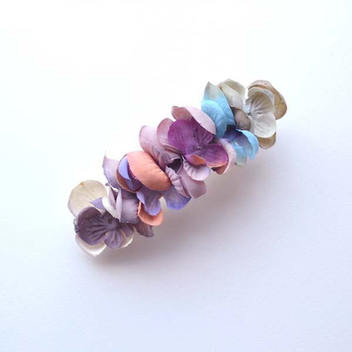 2000円＊.バレッタ Mサイズ あじさい プリザーブド かまぼこ型 2000円＊.バレッタ Mサイズ あじさい プリザーブド かまぼこ型