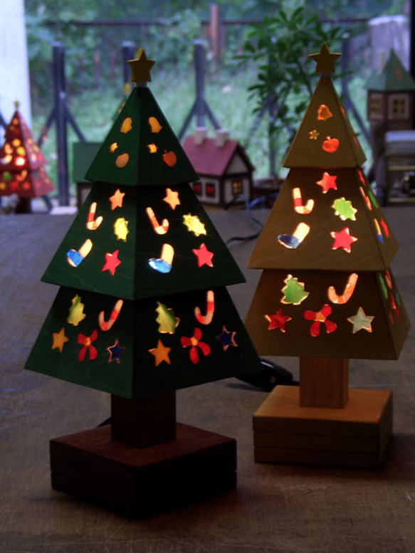 『クリスマスハンドメイド』木とガラスのクリスマスツリー（緑） 4枚目の画像