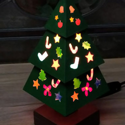 2019年制作「木とガラスのクリスマスツリー緑」 2枚目の画像