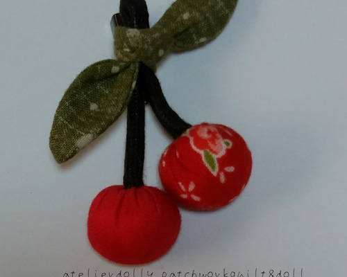 可愛い手作りキット〉さくらんぼのブローチ ブローチ atelier dolly 