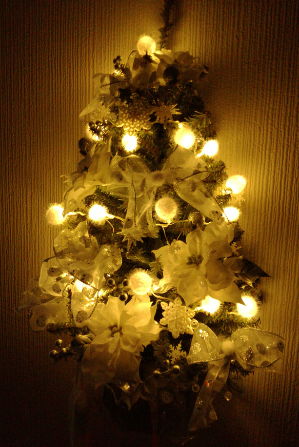 《早割》壁掛けクリスマス ツリー　ライト付き 3枚目の画像