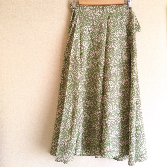 優しいグリーン♡ ブロックプリント ロング巻きスカート 1枚目の画像