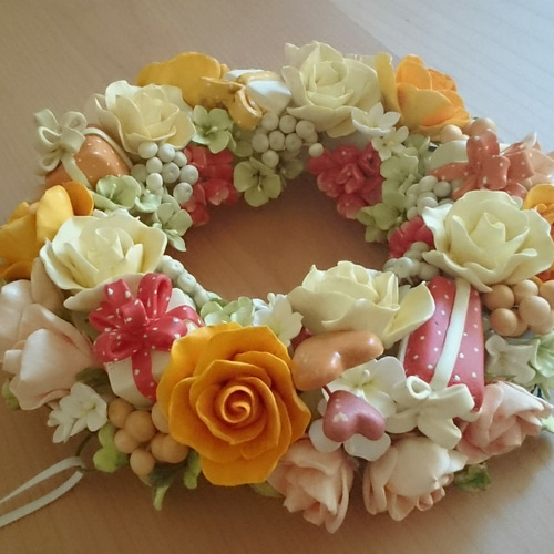 紙粘土＊花冠みたいなリース リース ＊yukako＊ 通販 2377349｜Creema