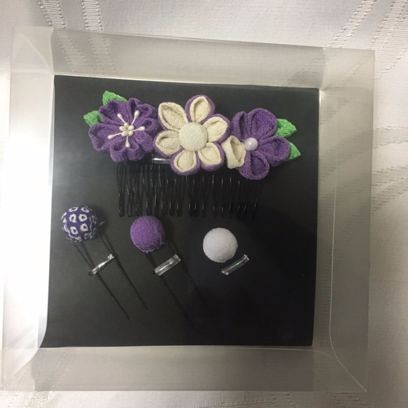 紫の小花とこてまりの髪飾りセット（成人式・七五三・ちりめん細工） 5枚目の画像