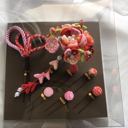 十二単のような髪飾りセット（成人式・七五三・ちりめん細工