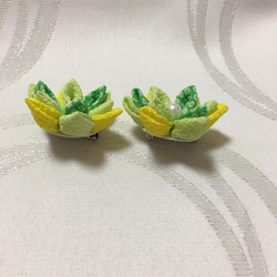 【k*mano様専用】水仙と黄緑の花のブローチ4こセット（ちりめん細工） 3枚目の画像