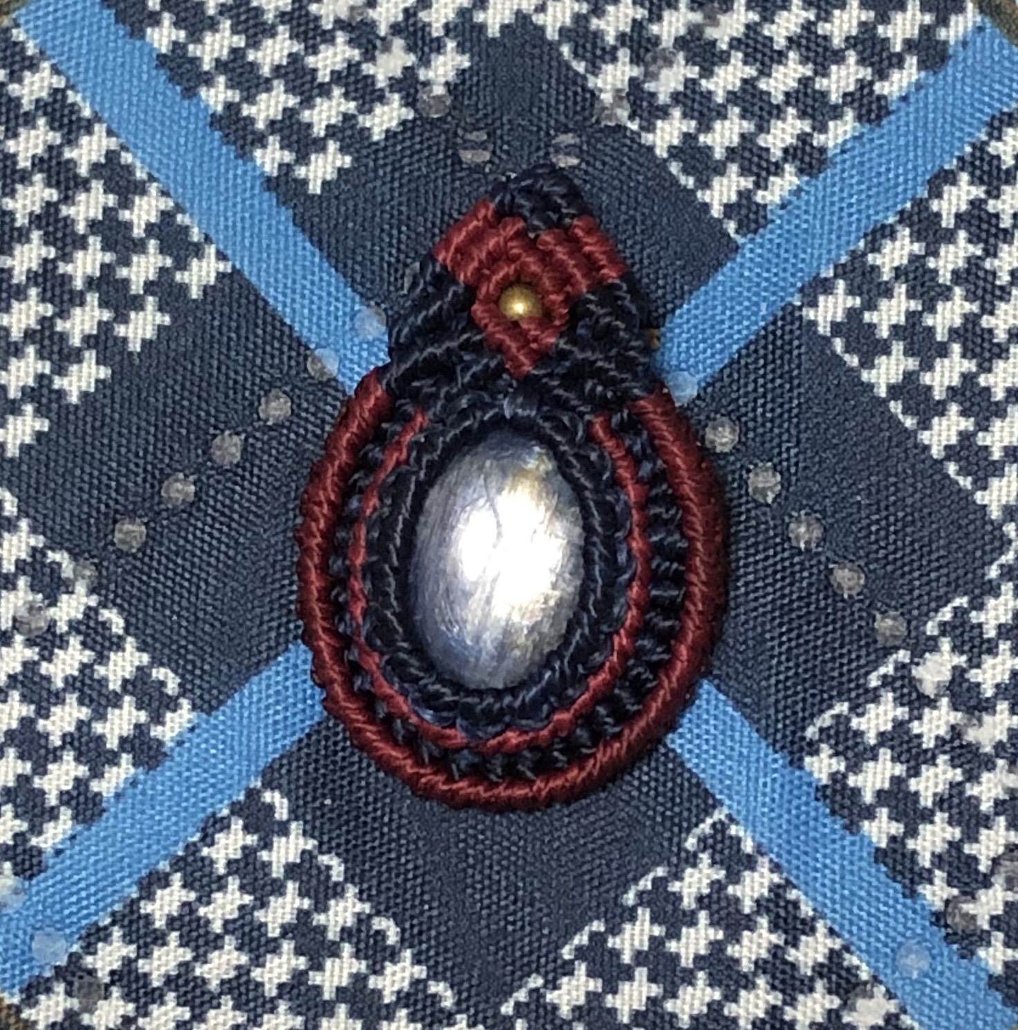 カイヤナイト in マクラメ(3)