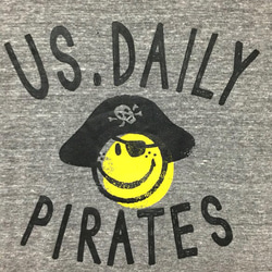 アメリカングラフィック Tシャツ 〈PIRATES〉 2枚目の画像