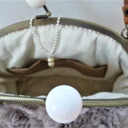 ファー＆真珠がま口バッグ「持ち手変更可能」 4枚目の画像