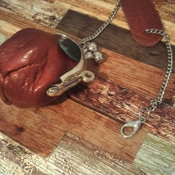 ミニチュアポシェット  リンゴがま口 革  ブライス ドール チャーム キーホルダー 2枚目の画像