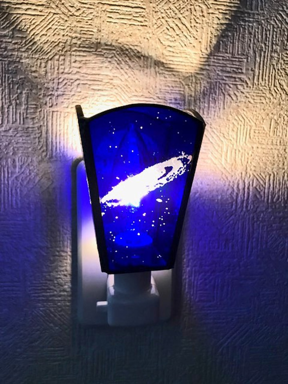 【照明】お休みライト宇宙 ステンドグラス 大星雲のランプ ギフト プレゼント 4枚目の画像
