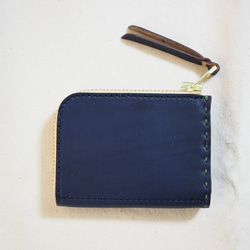 L字ファスナーの小型財布　ネイビー/紺糸/カーキ 2枚目の画像