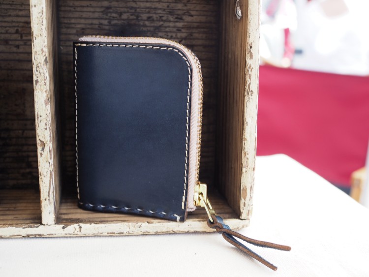 L字ファスナーの小型財布 / ネイビー