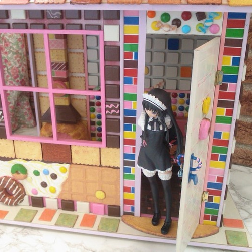 ドールハウス;お菓子の家。1/6リカちゃんサイズ・1点もの 棚 ドールハウス;お菓子の家。1/6リカちゃんサイズ・1点もの 棚