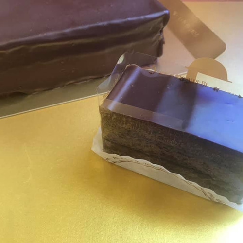 ⚪️チョコ部門No. 1 濃厚ショコラケーキ ガナッシュ仕立て